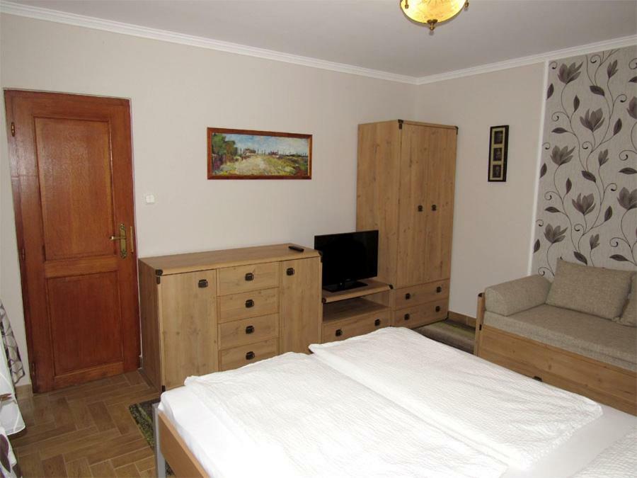 Szegfu Apartman Βίλα Hajdúszoboszló Εξωτερικό φωτογραφία
